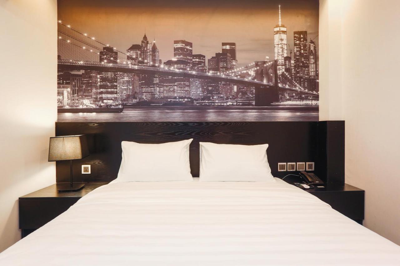 Daisy Hotel Ho Chi Minh City Bagian luar foto